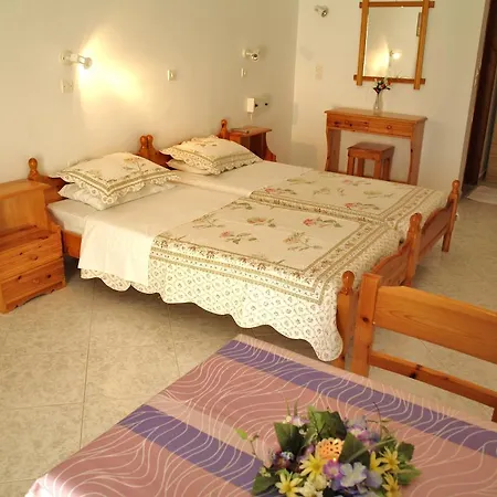 Apartment Scarpantos *