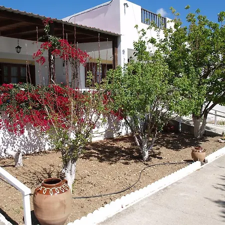 Scarpantos Apartment *